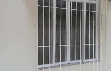 Imagem: A casa possui 1 Dormitório, 1 Banheiro, 2 Vagas na garagem