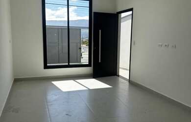 Imagem 3: Casa Moderna à Venda no Jardim do Lago Atibaia/SP