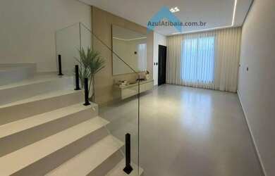 Imagem: A casa possui 3 Dormitórios, 3 Suítes, 2 Banheiros, 2 Vagas