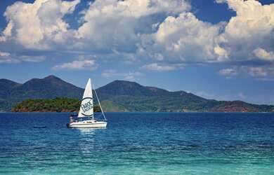 Imagem: O terreno possui 600m² de Área, Imóvel novo e está localizado