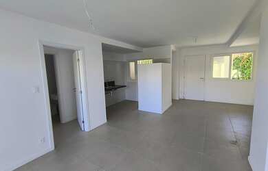 Imagem 4: Village garden à VENDA no condomínio Piscinas Naturais - Praia do Forte - BA * Village