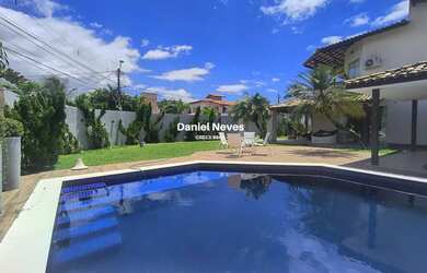 Imagem: A casa possui 3 Dormitórios, 1 Suíte, 5 Banheiros, 3 Vagas