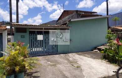 Imagem: A casa possui 3 Dormitórios, 3 Suítes, 1 Banheiro, 4 Vagas