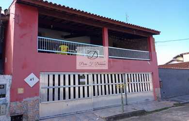 Imagem: A casa possui 1 Dormitório, 1 Suíte, 2 Banheiros, 3 Vagas