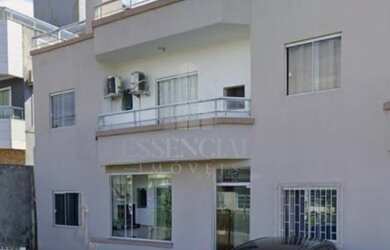 Imagem: O apartamento possui 2 Dormitórios, 1 Suíte, 1 Banheiro, 1