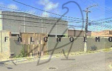 Imagem: O depósito possui 2 Banheiros, 10 Vagas na garagem e 500m²