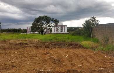 Imagem: O terreno possui 1 Dormitório, 1 Banheiro, 10m² de Área e