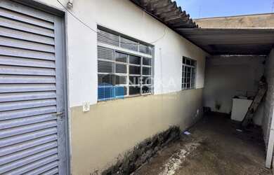 Imagem: A casa possui 1 Dormitório, 1 Banheiro, 10m² de Área Privada