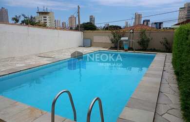 Imagem: A casa possui 3 Dormitórios, 1 Suíte, 2 Banheiros, 3 Vagas