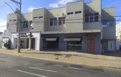 Imagem: A loja possui 1 Dormitório, 1 Banheiro, 10m² de Área e está