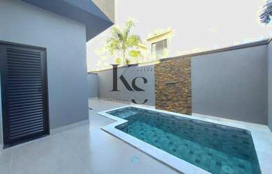 Imagem: A casa em condomínio possui 3 Suítes, 4 Banheiros, 4 Vagas