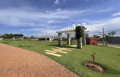 Imagem: O terreno possui 253m² de Área e está localizado em Setlife