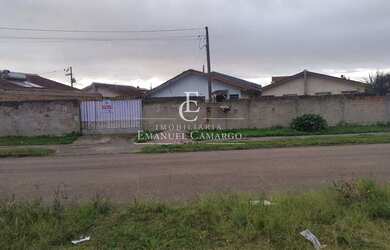 Imagem: A casa possui 2 Dormitórios, 1 Banheiro, 55m² de Área Privada