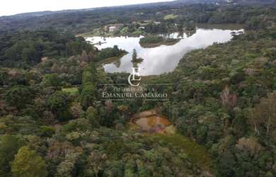 Imagem: A chácara possui 15.000m² de Área Privada e está localizado