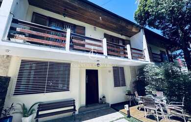 Imagem 3: Sobrado à venda em Curitiba, Ahú, com 3 quartos