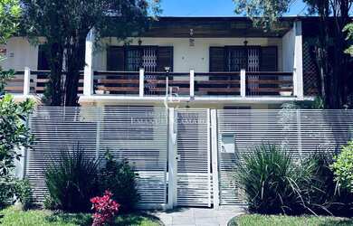 Imagem 2: Sobrado à venda em Curitiba, Ahú, com 3 quartos