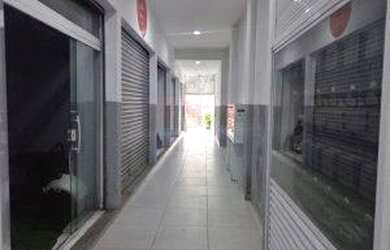 Imagem: A sala comercial possui 1 Banheiro e 18m² de Área Privada