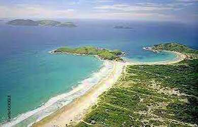 Imagem: A casa possui 7 Dormitórios, 7 Suítes, 5 Banheiros, 5 Vagas