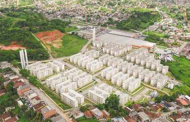Imagem: O apartamento possui 2 Dormitórios, 1 Banheiro, 1 Vaga na garagem
