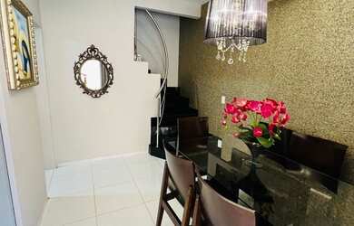 Imagem: A casa em condomínio possui 3 Dormitórios, 1 Suíte, 2 Banheiros