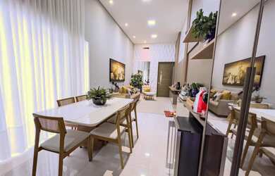 Imagem: A casa em condomínio possui 3 Dormitórios, 3 Suítes, 4 Banheiros