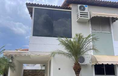 Imagem: A casa em condomínio possui 3 Dormitórios, 1 Suíte, 2 Banheiros