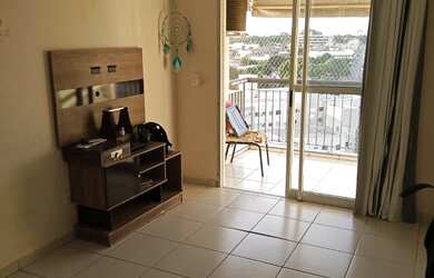 Imagem: O apartamento possui 2 Dormitórios, 1 Suíte, 2 Banheiros