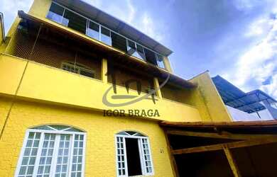 Imagem: A casa possui 4 Dormitórios, 2 Suítes, 4 Banheiros, 3 Vagas