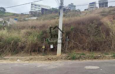 Imagem: O terreno possui 360m² de Área e está localizado em Quintas