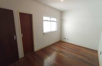 Imagem: O apartamento possui 3 Dormitórios, 1 Suíte, 2 Banheiros