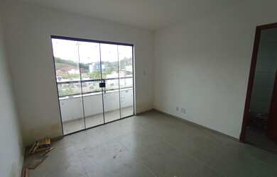 Imagem: A casa possui 3 Dormitórios, 1 Suíte, 2 Banheiros, 1 Vaga