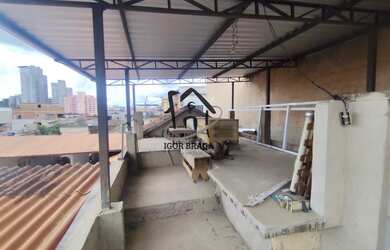 Imagem: A casa possui 2 Dormitórios, 2 Suítes, 2 Banheiros, 3 Vagas