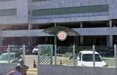 Imagem 1: Sala Comercial para Venda em Salvador, Ondina, 1 banheiro, 1 vaga