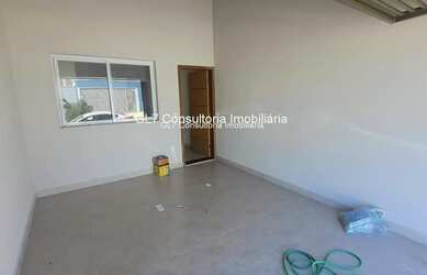 Imagem: A casa possui 2 Dormitórios, 1 Suíte, 2 Banheiros, 1 Vaga