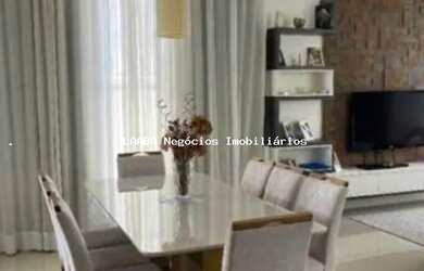 Imagem: A casa em condomínio possui 3 Dormitórios, 1 Suíte, 3 Banheiros