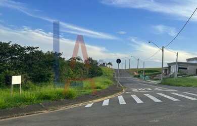 Imagem: O terreno possui 1200m² de Área e está localizado em Jardim