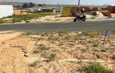 Imagem: O terreno possui 150m² de Área e está localizado em Parque