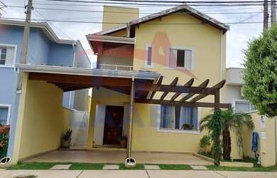 Imagem: A casa em condomínio possui 3 Dormitórios, 1 Suíte, 2 Banheiros