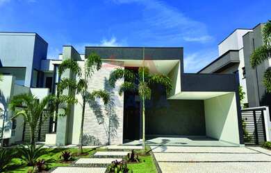 Imagem: A casa em condomínio possui 4 Dormitórios, 4 Suítes, 5 Banheiros