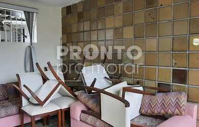 Imagem: A casa possui 3 Dormitórios, 1 Suíte, 3 Banheiros, 2 Vagas