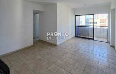 Imagem: O apartamento possui 2 Dormitórios, 1 Suíte, 1 Banheiro, 1