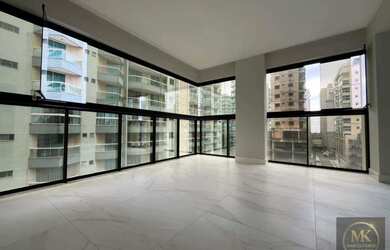 Imagem: O apartamento possui 3 Dormitórios, 3 Suítes, 3 Banheiros