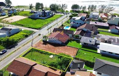 Imagem: O terreno possui 390m² de Área e está localizado em Praia