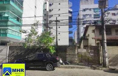 Imagem: O terreno possui 300m² de Área Privada e está localizado