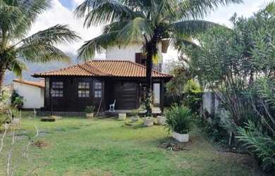 Imagem: A casa em condomínio possui 4 Dormitórios, 1 Suíte, 5 Banheiros