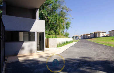 Imagem: O terreno possui 325m² de Área, Imóvel novo e está localizado