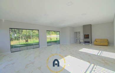 Imagem: O terreno possui 401m² de Área, Imóvel novo e está localizado