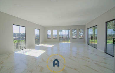 Imagem: O terreno possui 367m² de Área, Imóvel novo e está localizado