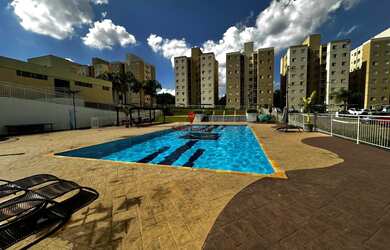 Imagem: O apartamento possui 2 Dormitórios, 1 Banheiro, 1 Vaga na garagem