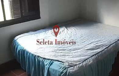 Imagem: A casa possui 1 Dormitório, 1 Suíte, 2 Banheiros, 4 Vagas